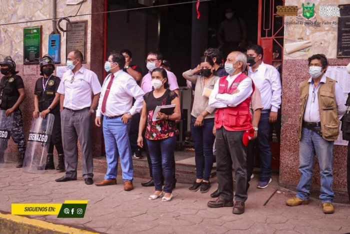 AUTORIDADES Y POBLACIÓN SOSTUVIERON IMPORTANTE REUNION SOBRE LA OBRA DE AGUA Y DESAGÜE DE AGUAYTÍA