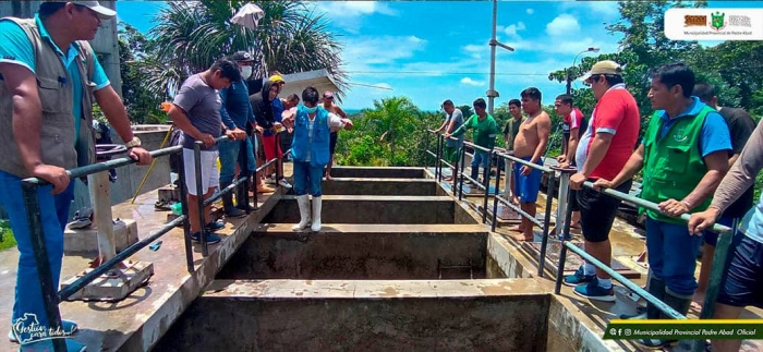 ALCALDESA INSPECCIONA TRABAJO DE LIMPIEZA Y MANTENIMIENTO DEL RESERVORIO DE AGUA EN EL CASERIO ALTO SHAMBILLO