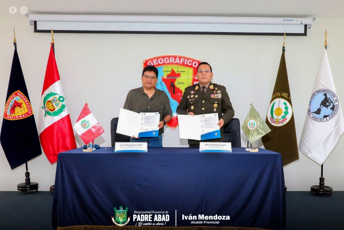 ALCALDE IVAN MENDOZA FIRMA IMPORTANTE CONVENIO CON EL INSTITUTO GEOGRÁFICO NACIONAL