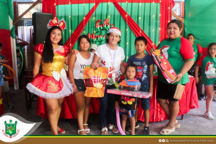 MUNICIPALIDAD REALIZÓ SHOW INFANTIL, ENTREGÓ REGALOS Y CHOCOLATE A BENEFICIARIOS DEL CEDIF