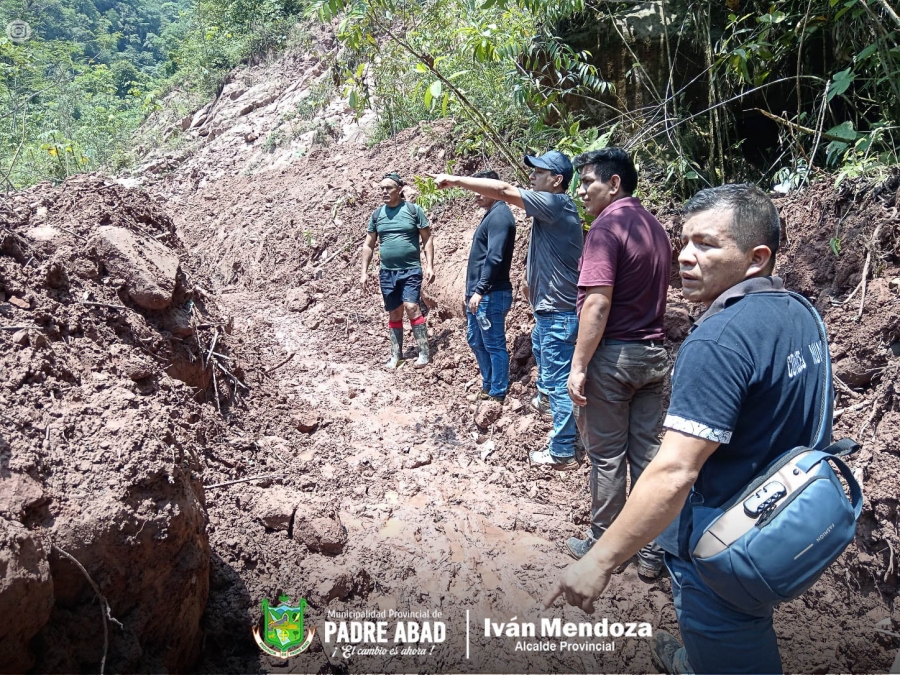 ALCALDE INSPECCIONA TRABAJOS DE MEJORMIENTO PARA RESTABLECER SERVICIO DE AGUA