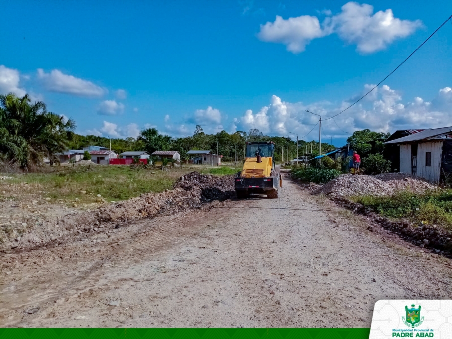 MUNICIPALIDAD REALIZA MANTENIMIENTO DE CALLES EN LA JUNTA VECINAL LUIS MAGUIÑA