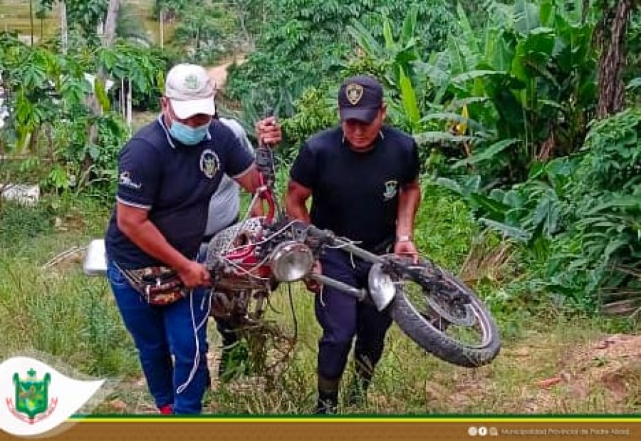 PERSONAL DE SERENAZGO DE MUNICIPALIDAD PROVINCIAL ENCUENTRA MOTO LINEAL REMOLCADO