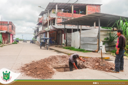 MUNICIPALIDAD REALIZA LIMPIEZA DE TUBERIAS DE AGUA EN EL SECTOR DE PAMPA YURAC