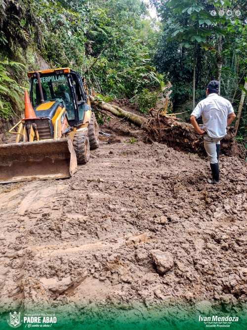 POOL DE MAQUINARIAS DE LA MUNICIPALIDAD PROVINCIAL VIENE INTERVINIENDO EN CALLES Y ACCESOS EN ESTADO CRÍTICO