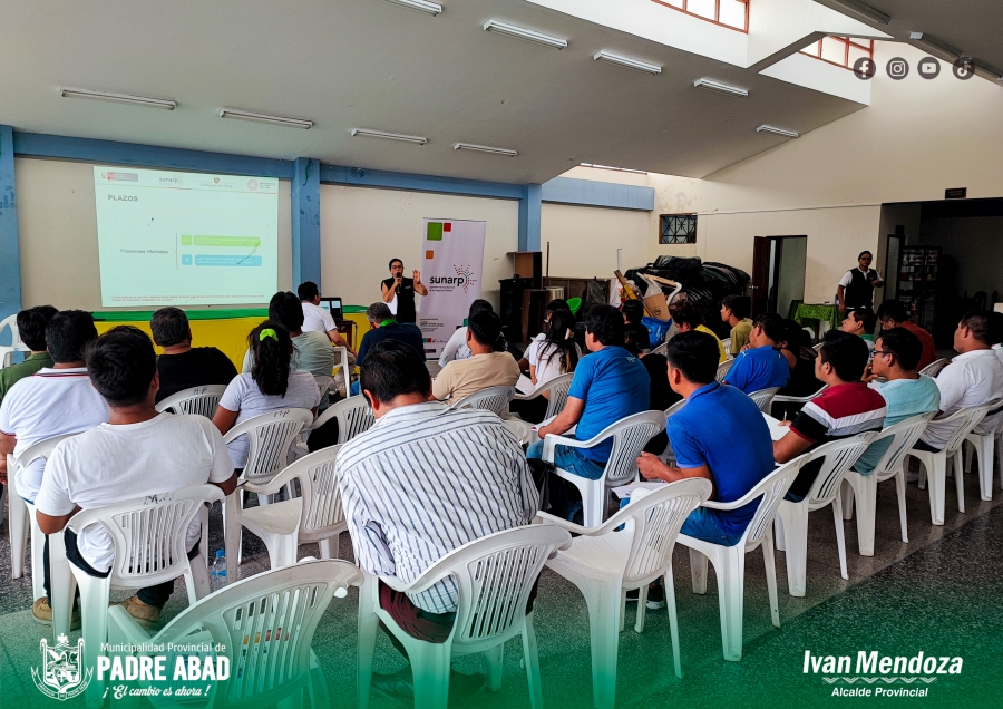 MUNICIPALIDAD EN COODINACIÓN CON LA SUNARP CAPACITAN A FUNCIONARIOS DE LOS DISTRITOS DE PADRE ABAD