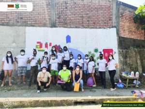 JÓVENES AGUAYTIANOS INICIARON PINTADO DE MURAL SOBRE EL COVID 19