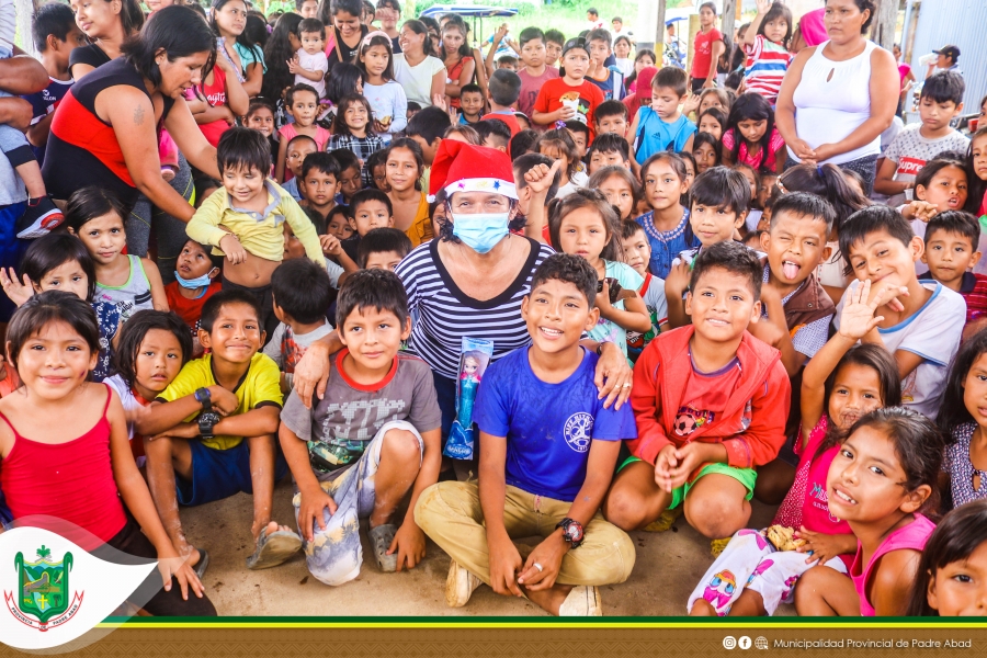 CONTINUAMOS REGALANDO SONRISAS A NIÑOS DE LA JJ. VV ROMAN TENAZOA Y MIRAFLORES